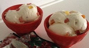 Stir in the cream and vanilla, cover and refrigerate for at least 2 hours, preferably overnight. Six 5-Minute Recipes for the Cuisinart Ice Cream Maker ...