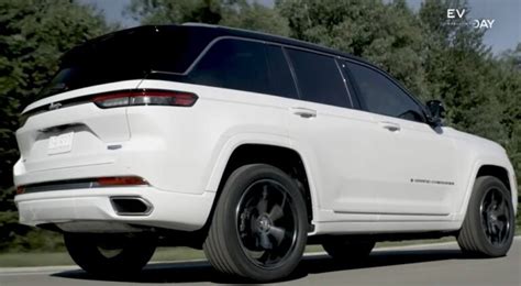 2022 Jeep Grand Cherokee Debuts As A Plug In Hybrid