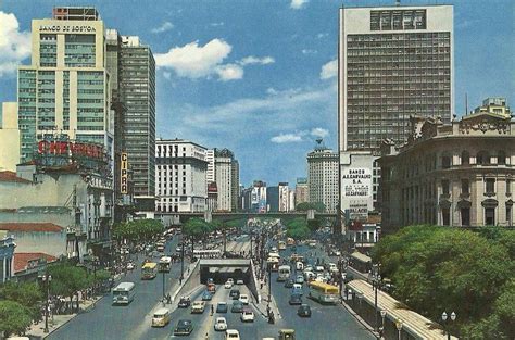 Em 1973 35 passou a ser atendida pela telecomunicações de são paulo (telesp), que em 1998 foi privatizada e vendida para a telefônica 36, sendo que em 2012 a empresa adotou a marca vivo 37 para suas operações de telefonia fixa. Nossa São Paulo Antiga - Guia da Semana
