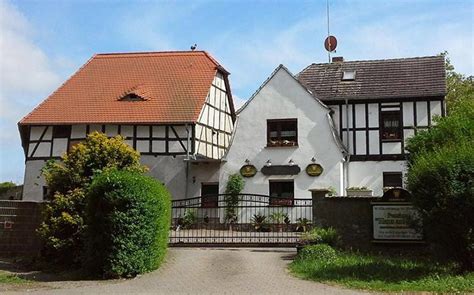 Die terrasse war zuvor abgesperrt. PENSION HAUS AM SEE (Zörbig) ⇒ 79 Empfehlungen