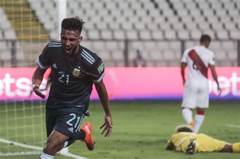 Me siento como en casa aquí y estoy feliz por la renovación anticipada, remarcó el argentino. Nico González: la sorpresa goleadora de Argentina en la ...