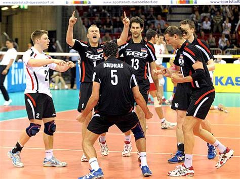 As disputas são realizadas em 5 sedes diferentes os uniformes mais votados serão usados pelos 6 finalistas! Globoesporte.com > Pequim 2008 - NOTÍCIAS - Vôlei ...