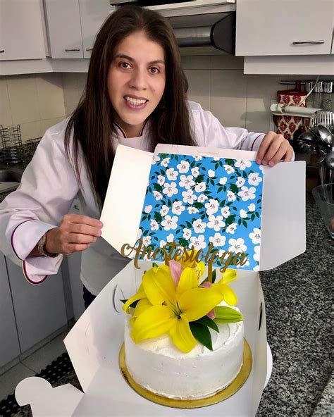 Felicitaciones Mi Bella Mafe Que Disfrutes Tu Deliciosa Torta De Chocolate Con Arequipe