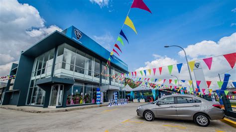 Berbekalkan perancangan yang rapi, maka perniagaan francais mempunyai peluang besar untuk berjaya. Giliran Sandakan Sabah Buka Pusat 3S PROTON Baharu | Gohed ...