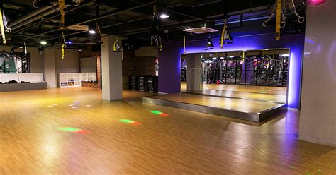 Access to the following clubs: Celebrity Fitness @Galaxy Mall, Surabaya - Pusat Gym Di ...