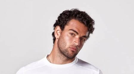 Matteo berrettini is an italian tennis player ranked no.9 in the world. Matteo Berrettini Height, Weight, Age, Family, Facts ...