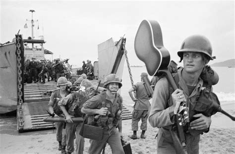 American Soldiers Arriving In Qui Nonh South Vietnam 1965 2557x1681
