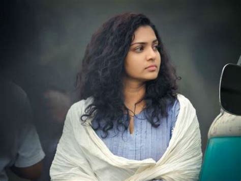 actress parvathy back to social media malayalam filmibeat