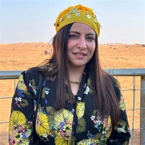 Meena Sahir on Twitter صحرا میں سبزے کی مانند انٹی