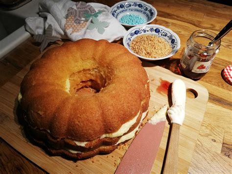So erhältst du vier böden. Lecker: Rezept Frankfurter Kranz als Geburtstagskuchen