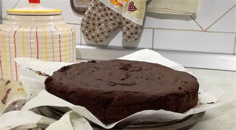 Foto di congerdesign da pixabay. Torta all'acqua al cioccolato | Brukery