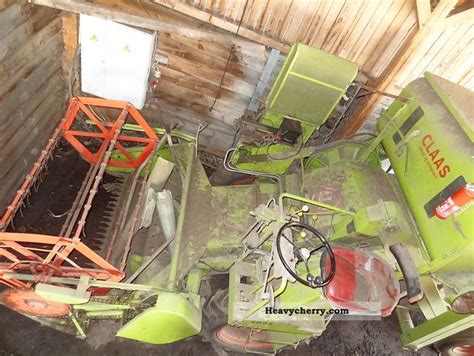 Claas Columbus Combine 1970 Agricultural Combine Harvester Photo And Specs