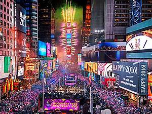 New Year's Eve 2021 - History, Traditions, Celebration & Things to Do