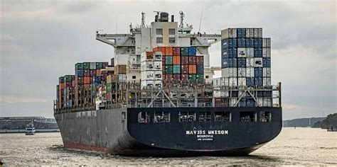 Navios Containers Extends Charters For 10000 Teu Boxship Duo Tradewinds