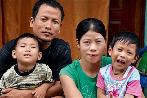 A chronicle of the life of indian boxer mary kom, who went through several hardships before audaciously accomplishing her ultimate dream. Mary Kom's Marriage: The Boxer's Softer Side Is Still Inspiring
