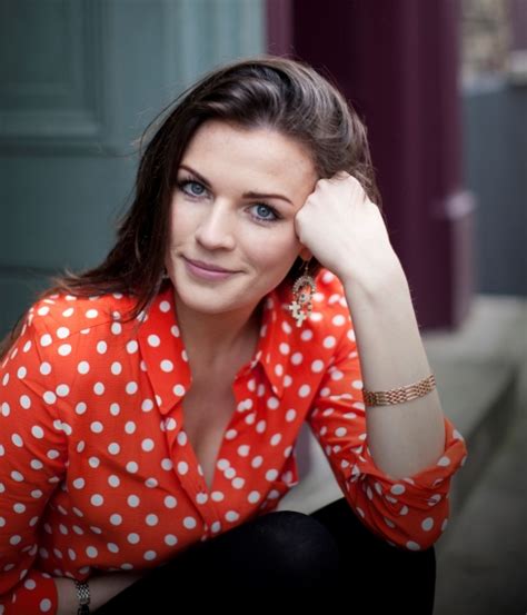 Jamie Dornan Life Actress Aisling Bea Talks About Jamie And The Fall