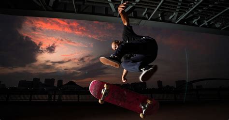 Advertisement the 40 men and 40 women will be chasing medals in two events — park, where they skate in a bowl, and street, where they navigate stairs, rails, curbs and other urban furniture. Japan's Skateboarders Roll, Warily, Out of the Shadows ...