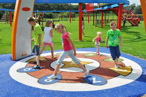 Juegos para niños y recursos tic. Juegos interactivos, instalaciones al aire Libre - Savia ...