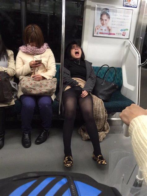 B もみあげチャ〜シュ〜 【閲覧注意】 埼京線の電車内でオ ニーしてる女がいる ライブドアブログ