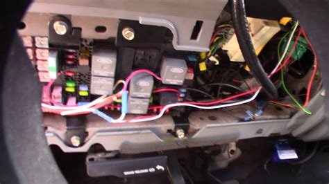Whether your an expert ford electronics installer or a novice ford enthusiast with a 2002 ford f250 truck, a ford car stereo wiring diagram can save yourself a lot of time. Wiring For 2002 Ford F 250 - Wiring Diagram Schemas
