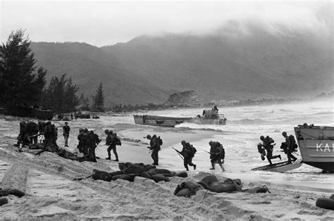 Pin On Vietnam War In 40 Iconic Pictures