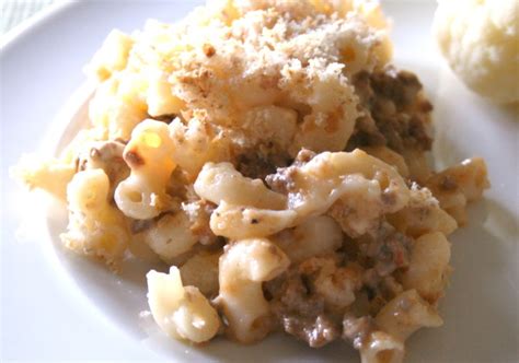 Mac and cheese is such a solid staple. Layered Mac n Cheese With Ground Beef Recipe - Food.com