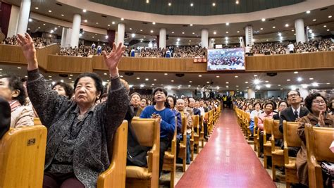 Anthony's anglican church at songpa, korea. It's still the biggest megachurch on earth, but ...