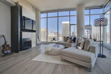 Elegant Downtown Condo Modern Living Room Seattle By Schulte
