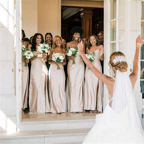 how to do a first look with your bridal party