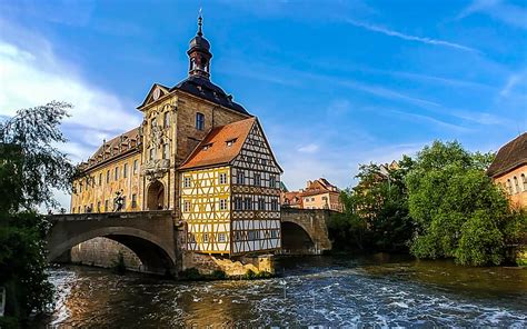 Bamberg und das bamberger land bieten ihnen wunderbare möglichkeiten, die seele baumeln zu lassen, in der natur kraft zu schöpfen und mit abstand durch die mittelalterliche stadt zu bummeln. Discover the beauty of Bamberg
