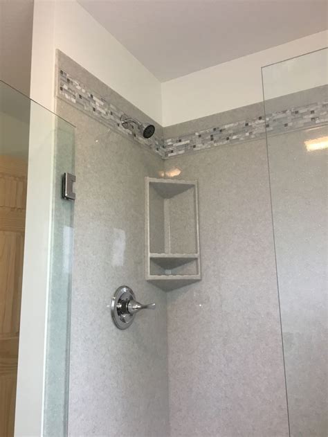 Onyx Collection Shower Panels Glossy Light Gray In 2020 Shower Wall