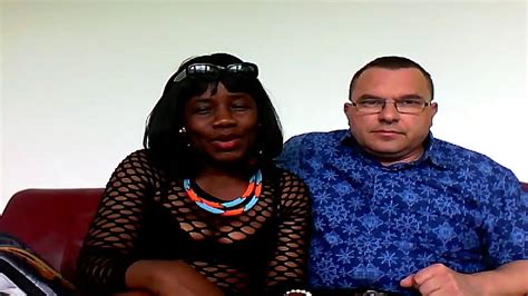 Dans une france à l'envers, où le nationalisme est un crime et où l'immigration lorsque je vois ce darmanain et sa stature derrière son pupitre, je pense immédiatement à cette vidéo du patron et ce monde transformé en fiottasses. Le couple Meka félicite Bernard Monkam et son épouse - YouTube