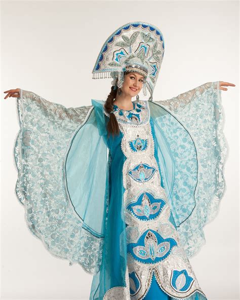 russian costume kokoshnik stylization Традиционные платья Русская мода Историческое платье