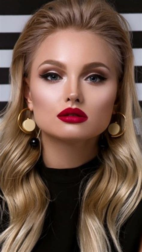 Red Lips Bombshells Pretty Face Simply Beautiful Makeup Looks Hair