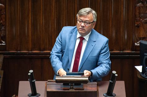 Artur Łącki Najbogatszy Poseł Ix Kadencji Przez Pandemię Stracił 25