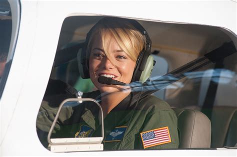 Cameron Crowe Publicly Apologizes For Emma Stone S Character In Aloha