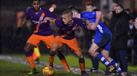 Get the latest man city news, injury updates, fixtures, player signings and much more right here. Taylor salutes City's muddy marvels