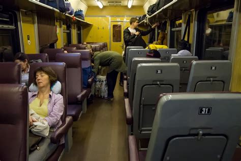 Сидячий Вагон В Поезде 119а Фото — Картинки фотографии