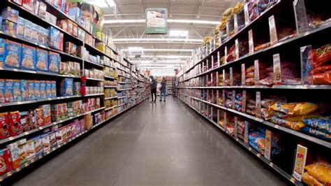 Walmart Supercenter Retail Store Interior Cereal Aisle And People