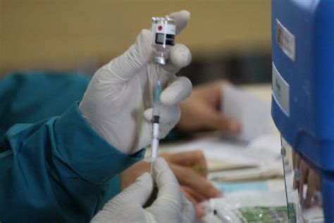 Total coronavirus cases in indonesia. Indonesia's daily COVID-19 cases climb by 15,308 - ANTARA News