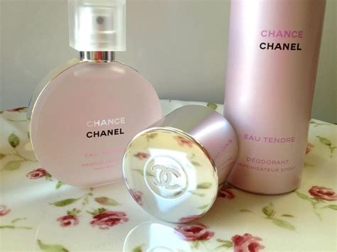 Chance eau tendre chanel — это аромат для женщин, он принадлежит к группе цветочные фруктовые. Sprinkles on a cupcake: Chanel Chance Eau Tendre Hair Mist ...
