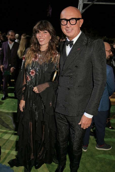 Lou doillon doesn't have a boyfriend right now. Who is Lou Doillon dating? Lou Doillon boyfriend, husband