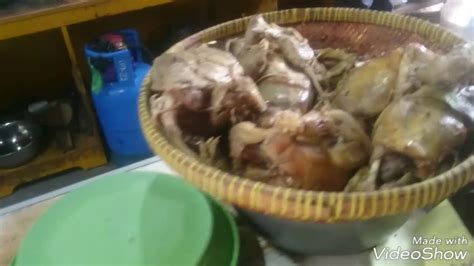Ayam ingkung adalah ayam utuh masak santan. KULINER JOGJA: Ayam Ingkung Kuali bantul nikmat.... - YouTube