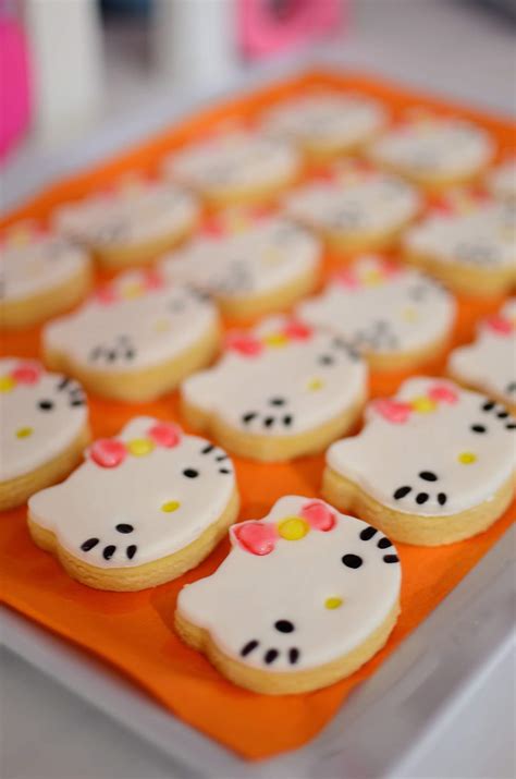 Hello Kitty Birthday Party Ideas Photo 2 Of 14 Catch My Party