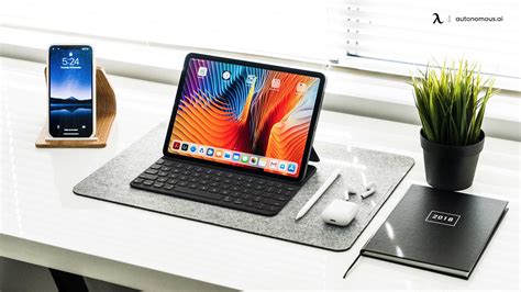 Minimal Macbook Desk Setup Guide For Apple Lovers