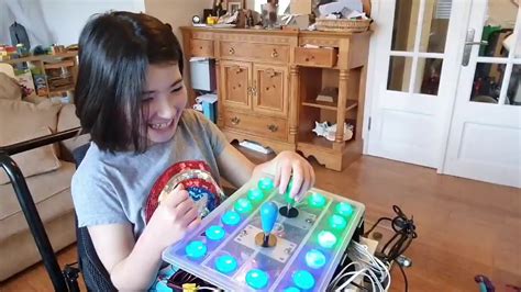 Xbox Adaptive Controller Dad Builds Custom Controller For Daughter