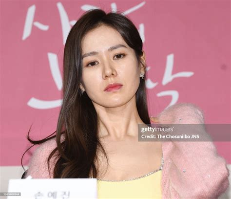 Actress Son Ye Jin During A Press Conference Of Tvn Drama Crashing News Photo Getty Images