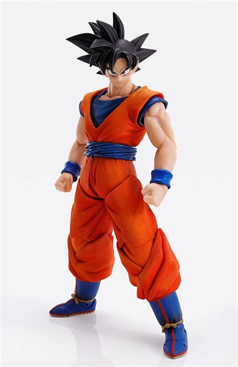 He stands even taller than nappa and is definitely going to stand out in your dragon ball z toy display. Dragon Ball Z: Son Goku Imagination Works Action Figure by ...