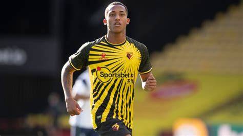 The hornets' £20million striker, who… Jobber på høygir for å beholde Joao Pedro