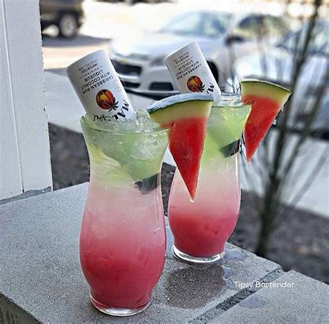 Best summer time drink 2 parts deep eddy grapefruit vodka 15 Alcoholic Drinks for Summertime Parties | StayGlam